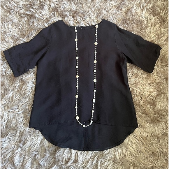 Women’s Short Sleeve Blouse With Back Button Details NWOT - Picture 9 of 10